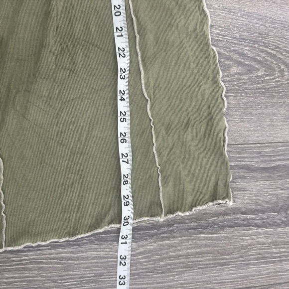 Isalis Emily Lettuce Hem Dress in Sage Size Medium - Picture 10 of 10